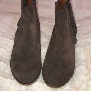 Lucky Brand chocolate brown suede boots